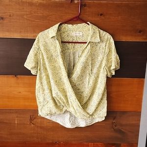 Lucky Brand Women's Short Sleeve Top.  Size M